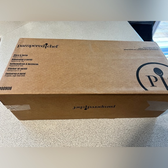 Pampered Chef Serve and Store - Picture 3 of 5